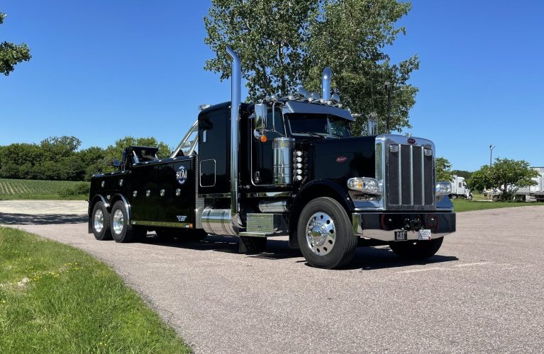 Specializing in Heavy-Duty
Towing, Recovery and Repair
Call Us Now

